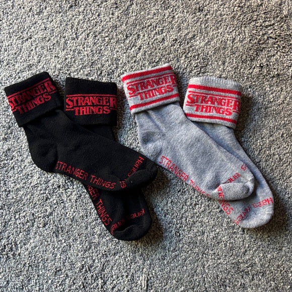Hanes Other - Stranger Things Socks